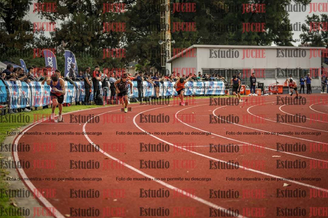 Fotos de los 400 m llanos de varones