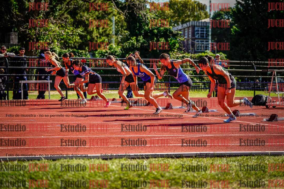 Fotos de los 100 m con vallas de mujeres