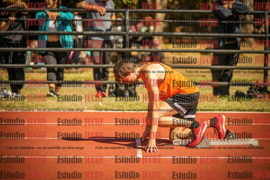 Fotos de los 400 m llanos de varones