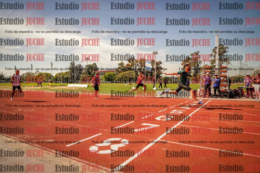 Fotos de los 100 m llanos de varones