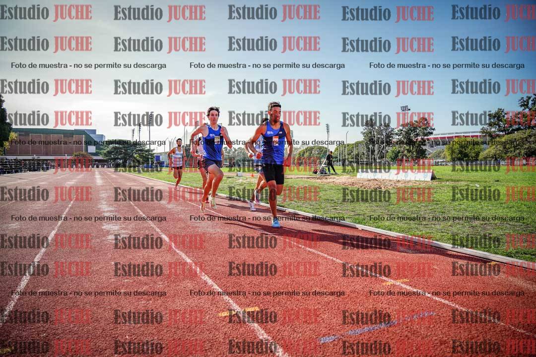 Fotos de los 800 m llanos de varones