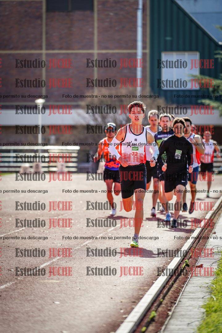 Fotos de los 800 m llanos de varones