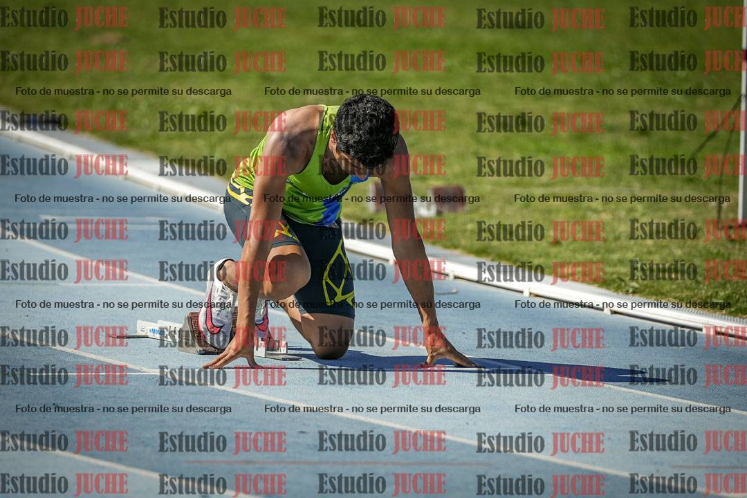 Fotos de los 400 m llanos de varones