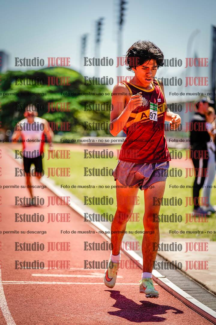 Fotos de los 800 m llanos de varones