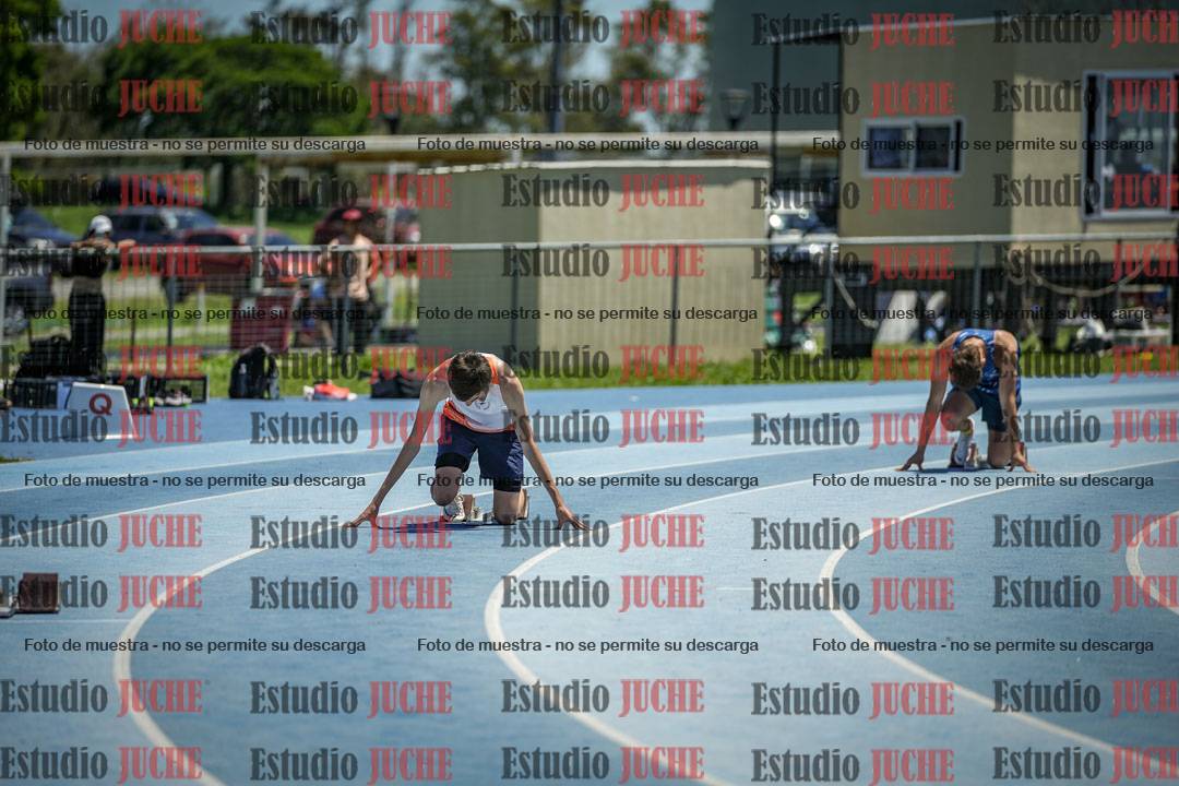 Fotos de los 400 m con vallas de varones