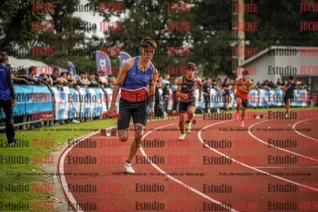 Fotos de los 400 m llanos de varones