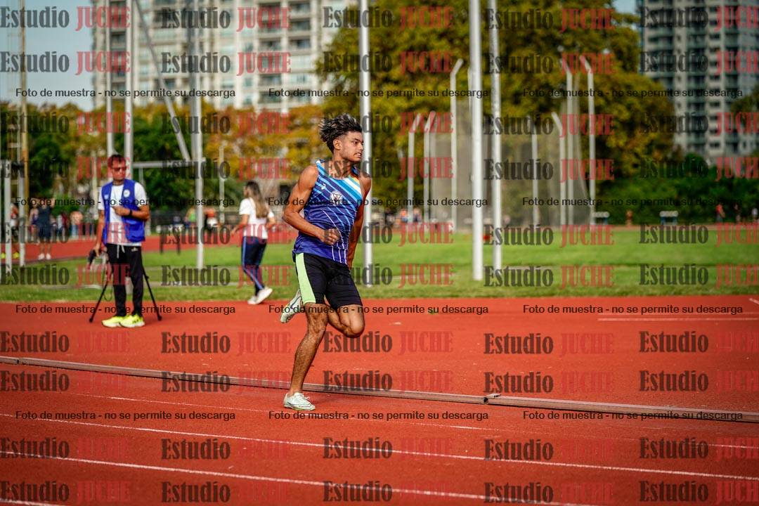 Fotos de los 200 m llanos de varones