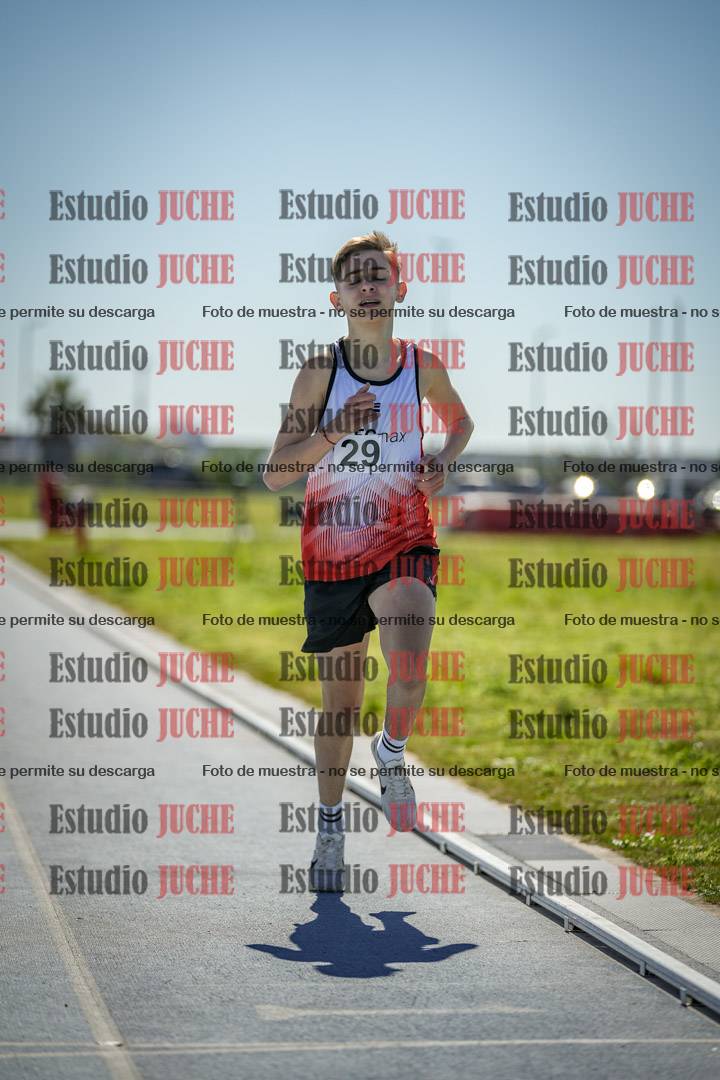 Fotos de los 800 m llanos de varones
