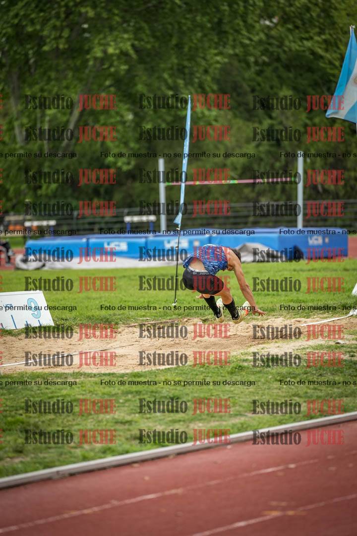 Fotos del salto en largo de varones