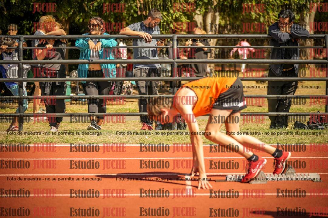 Fotos de los 400 m llanos de varones