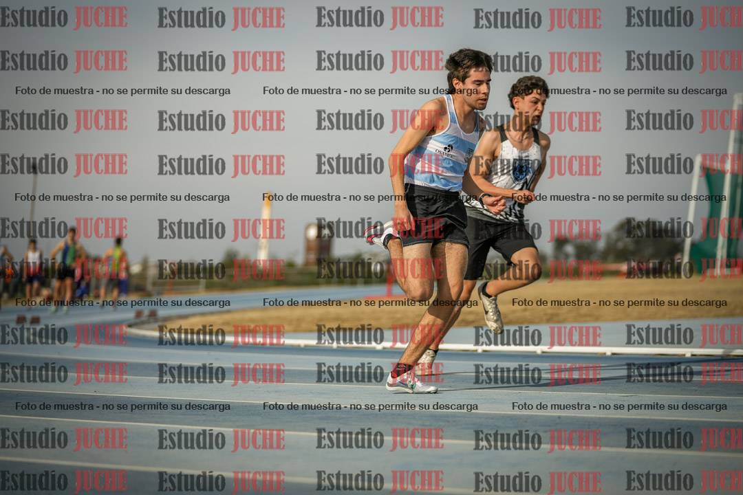 Fotos de los 200 m llanos de varones
