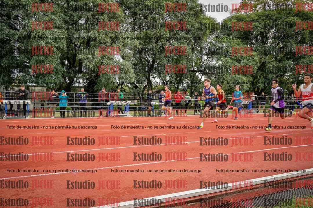 Fotos de los 100 m llanos de varones