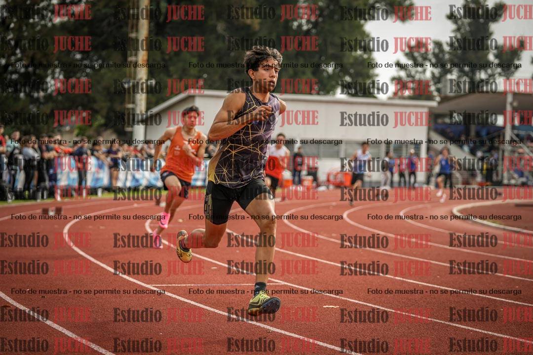 Fotos de los 400 m llanos de varones