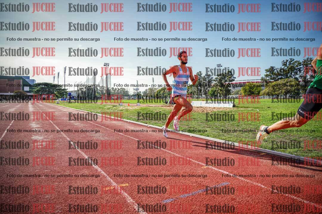 Fotos de los 800 m llanos de varones