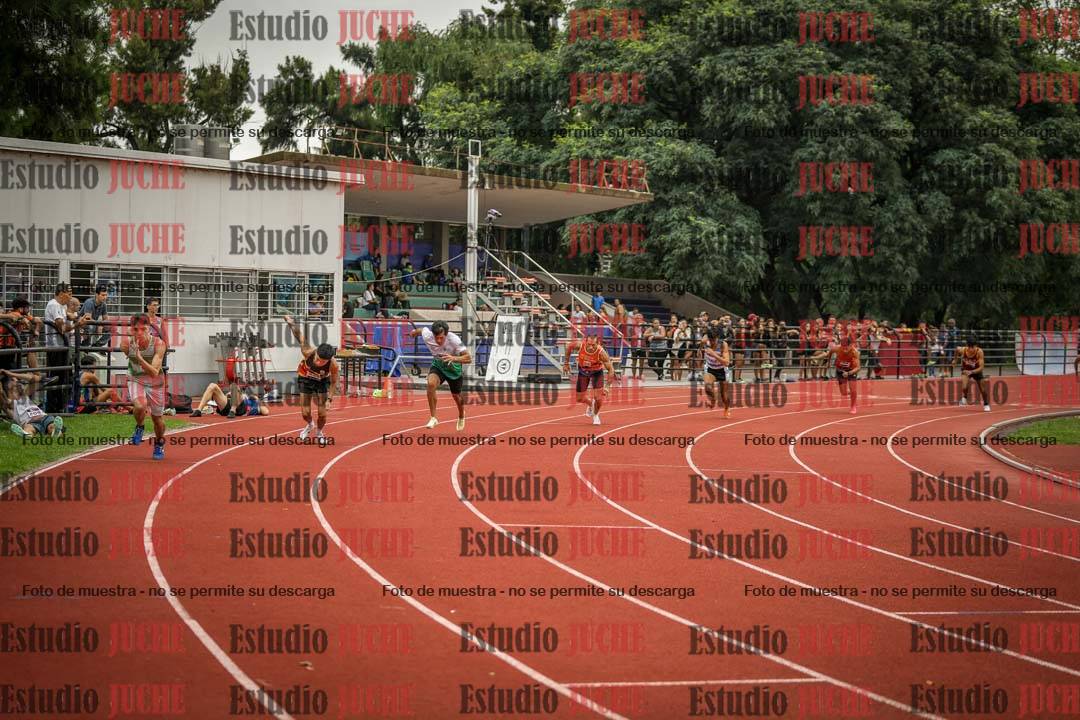 Fotos de los 800 m llanos de varones