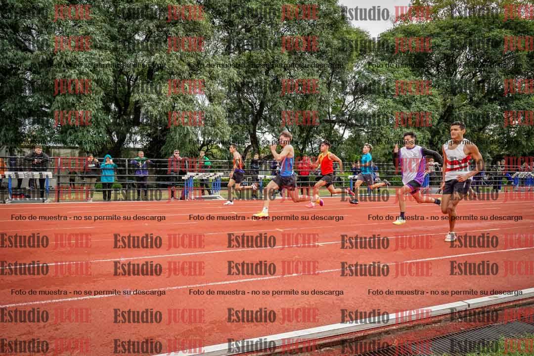 Fotos de los 100 m llanos de varones