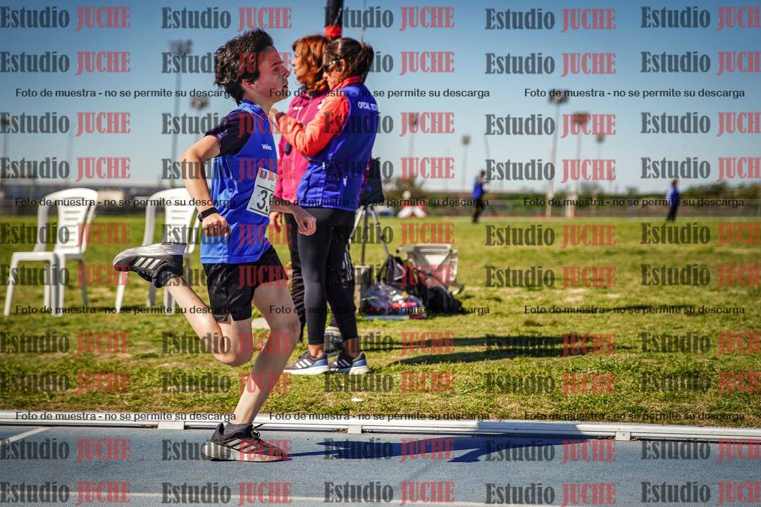 Fotos de los 1000 m llanos de varones