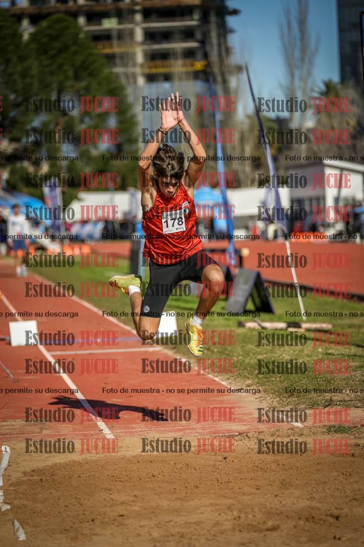 Fotos del salto triple de varones