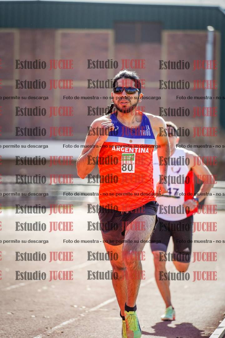 Fotos de los 800 m llanos de varones