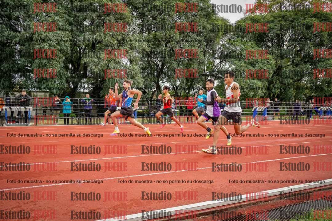 Fotos de los 100 m llanos de varones