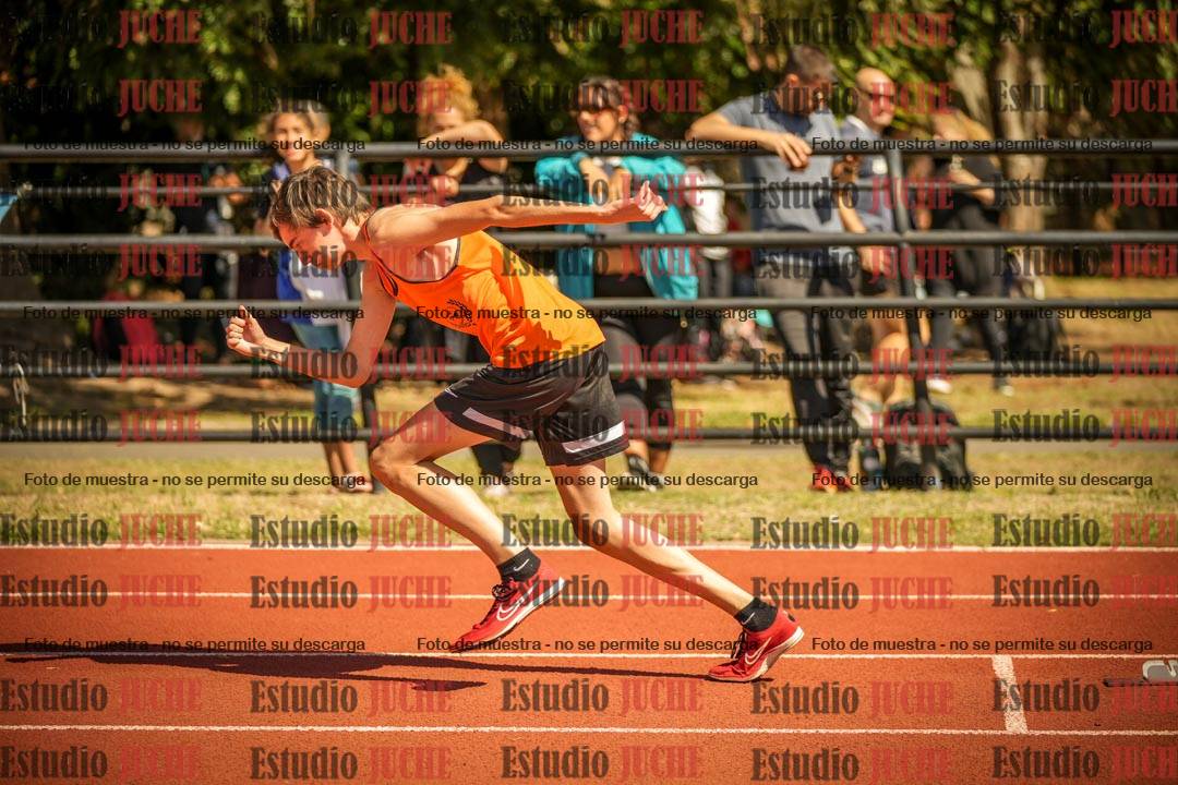 Fotos de los 400 m llanos de varones