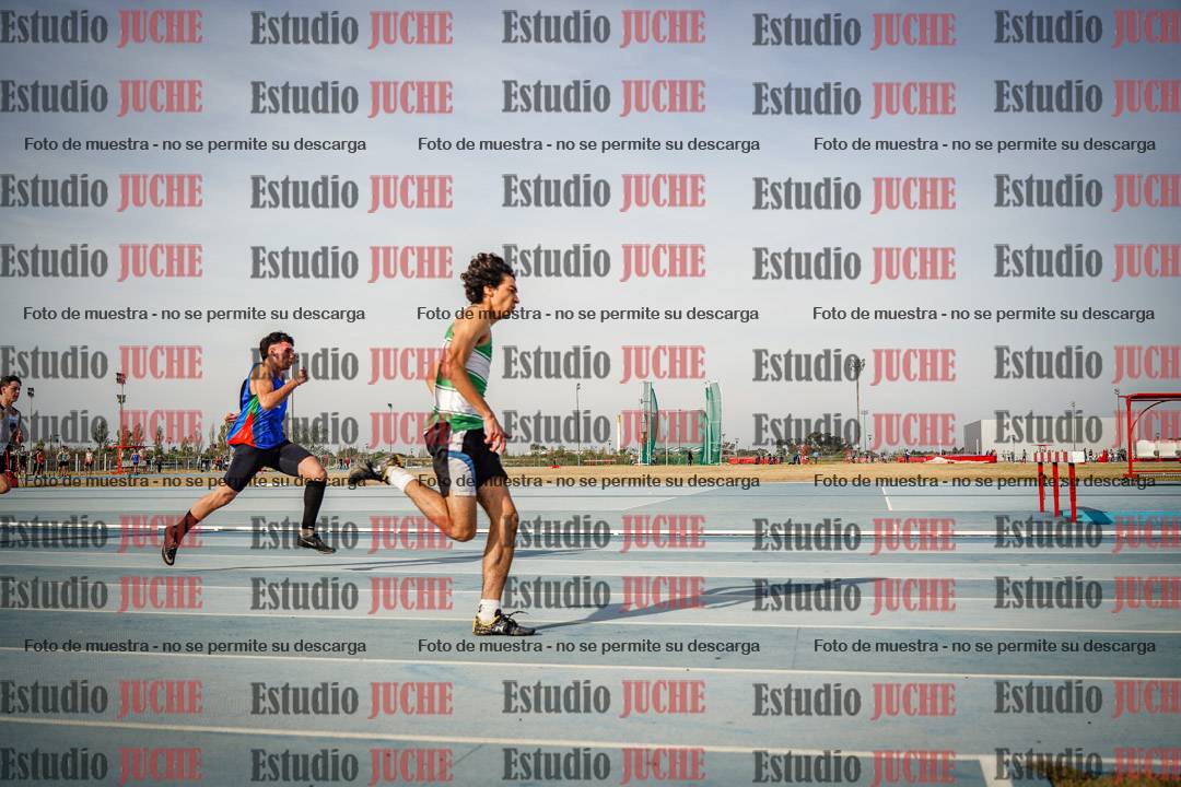 Fotos de los 200 m llanos de varones