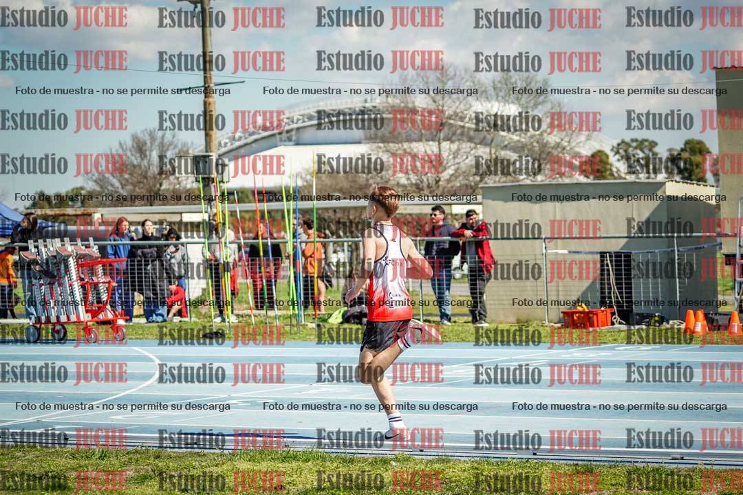 Fotos de los 800 m llanos de varones