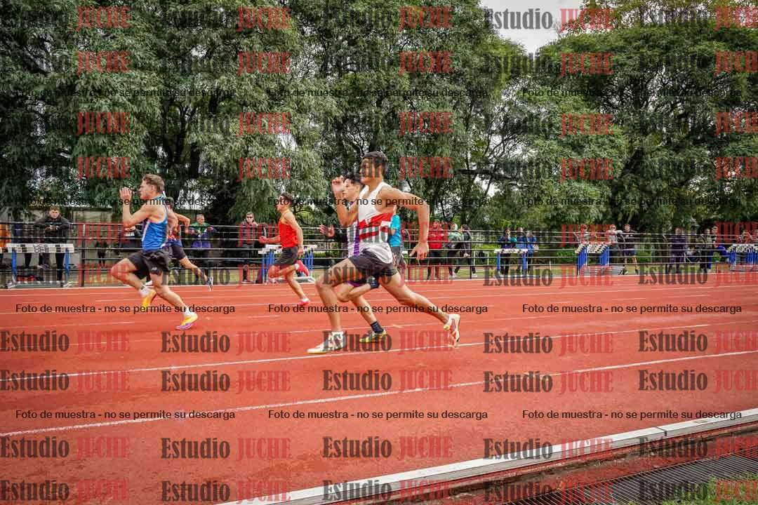 Fotos de los 100 m llanos de varones