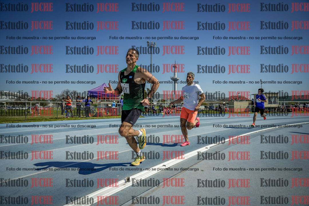 Fotos de los 800 m llanos de varones