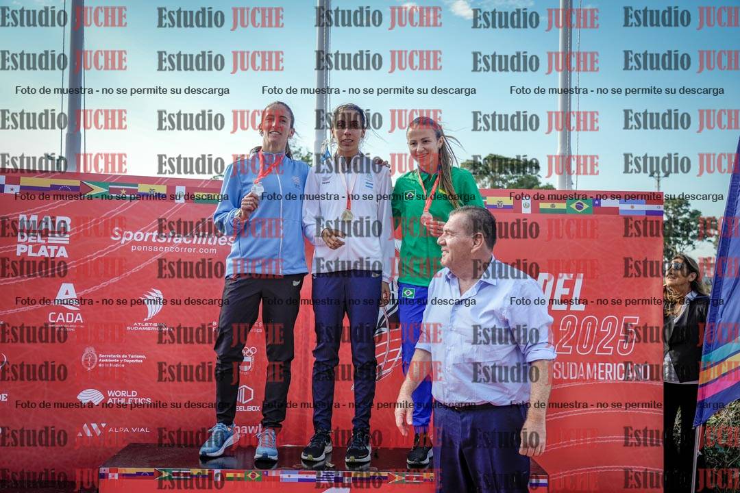 Fotos de algunos extras y podios del día 1
