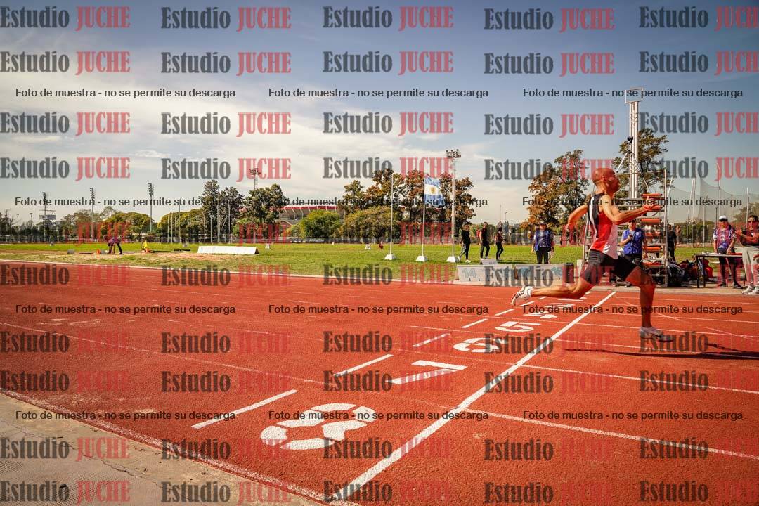 Fotos de los 100 m llanos de varones