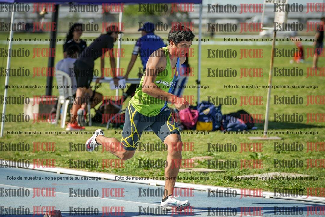 Fotos de los 400 m llanos de varones