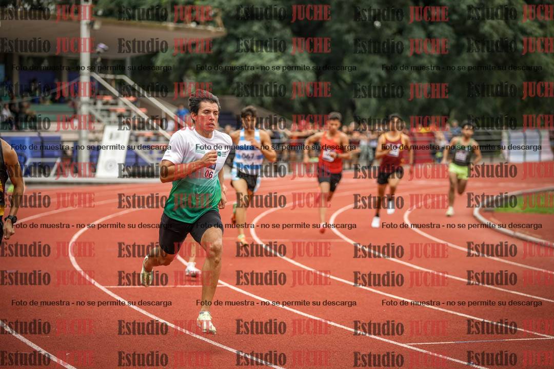 Fotos de los 800 m llanos de varones