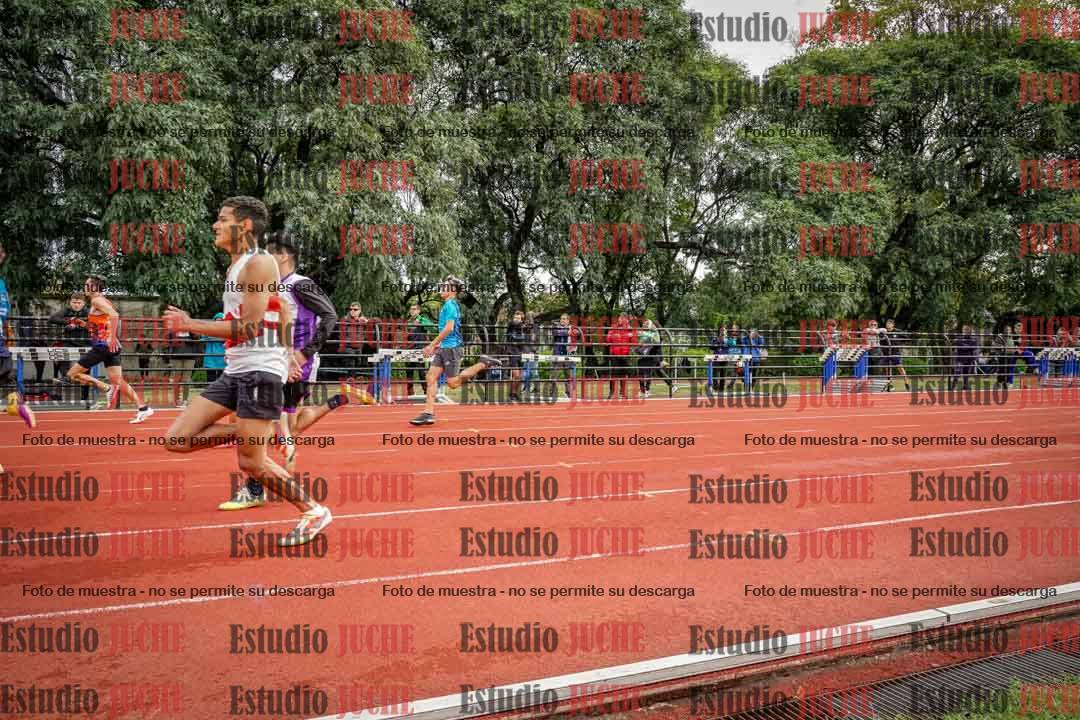 Fotos de los 100 m llanos de varones