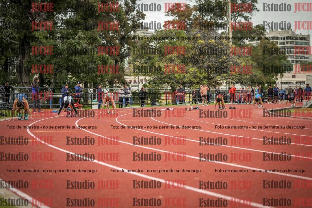 Fotos de los 200 m llanos de varones