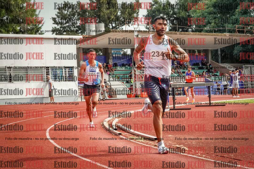 Fotos de los 3000 m llanos de varones