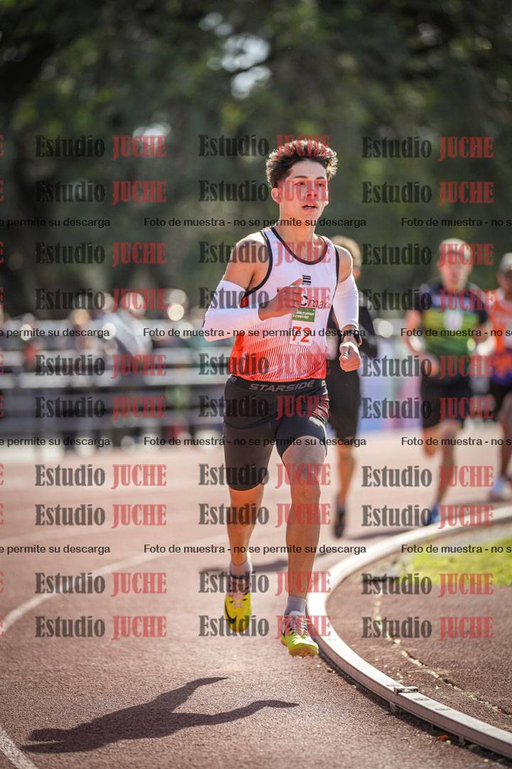Fotos de los 800 m llanos de varones