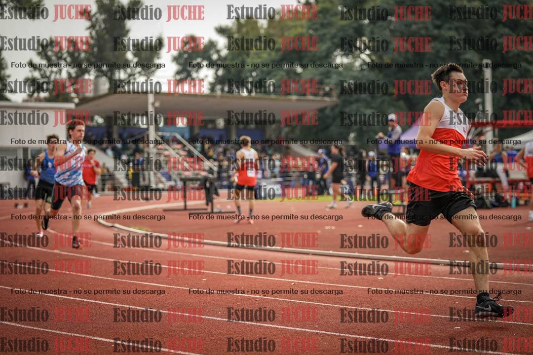 Fotos de los 400 m llanos de varones
