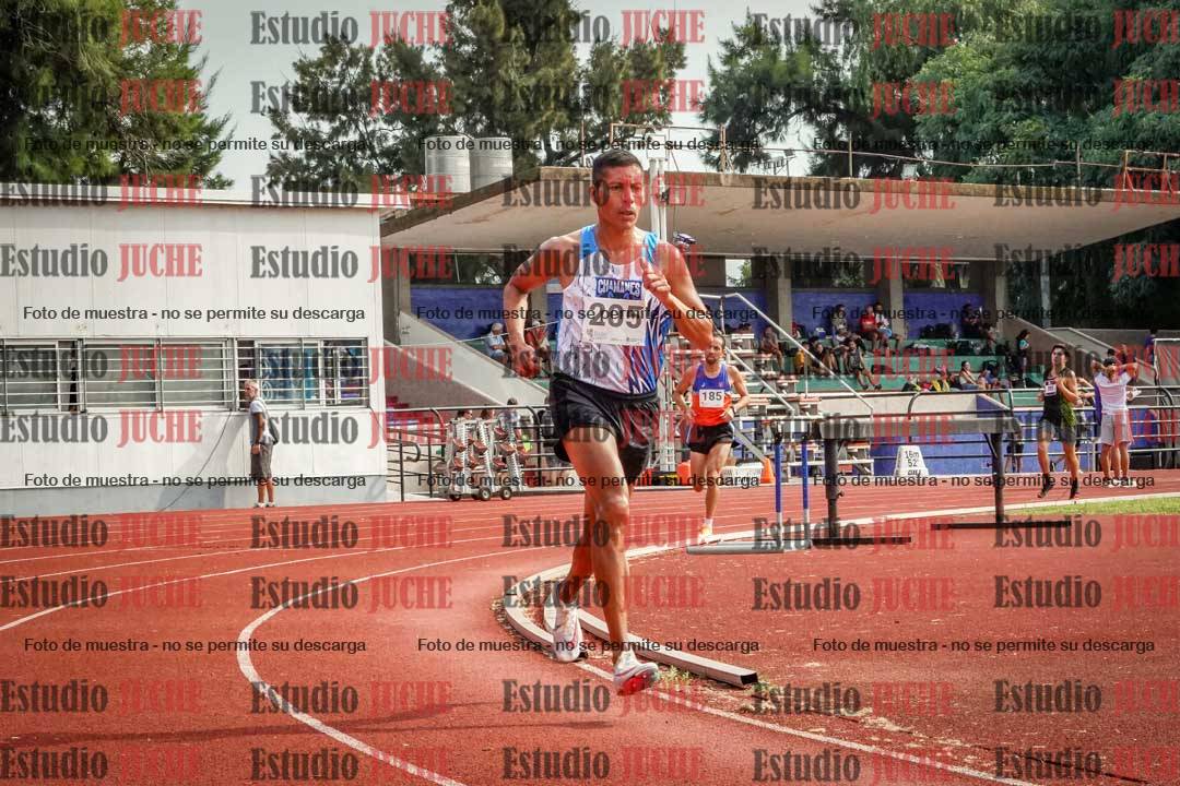 Fotos de los 3000 m llanos de varones