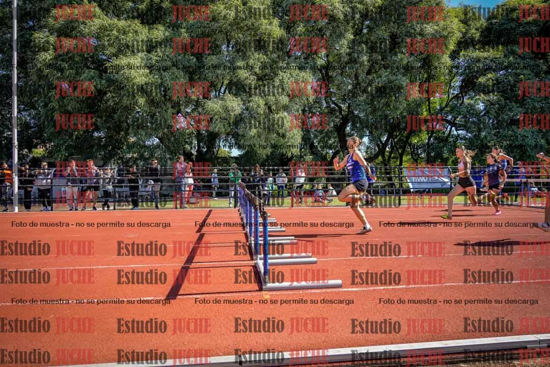 Fotos de los 100 m con vallas de mujeres