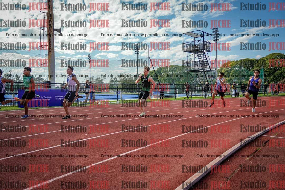 Fotos de los 200 m llanos de varones