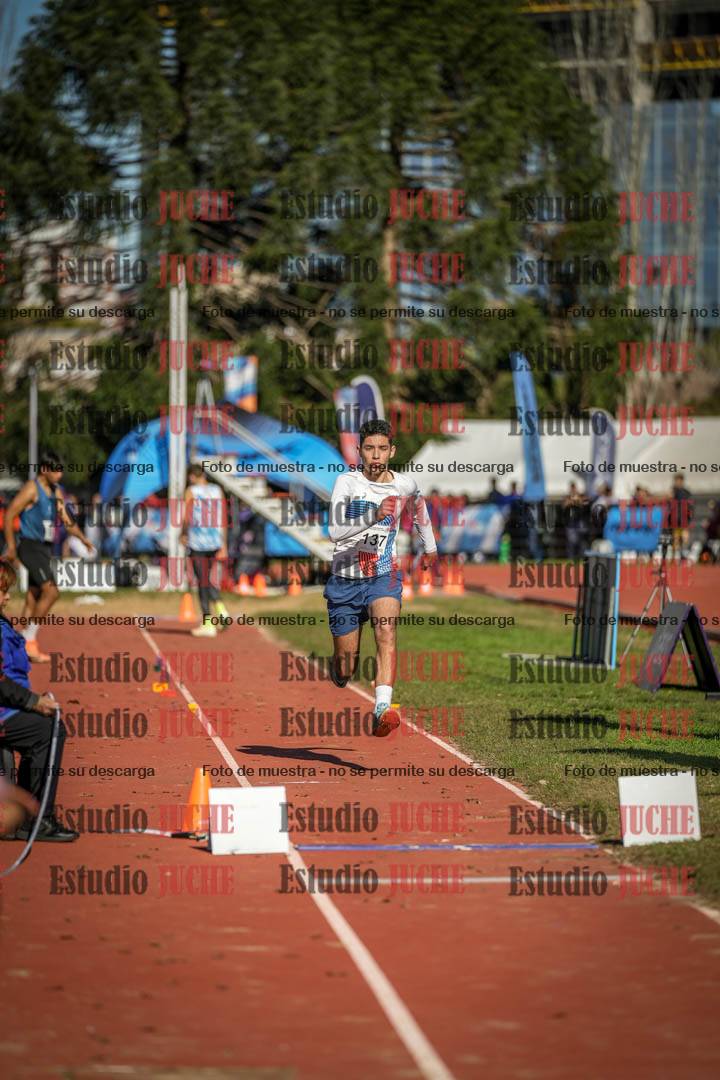 Fotos del salto triple de varones