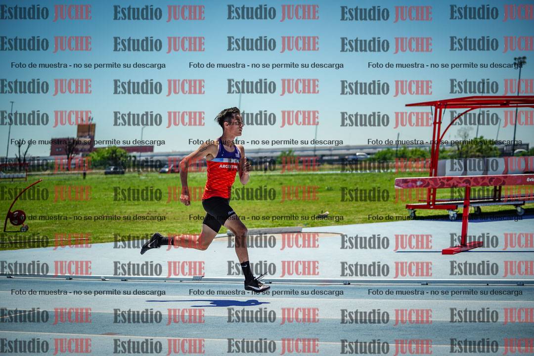 Fotos de los 400 m con vallas de varones