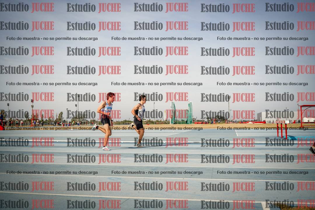 Fotos de los 200 m llanos de varones