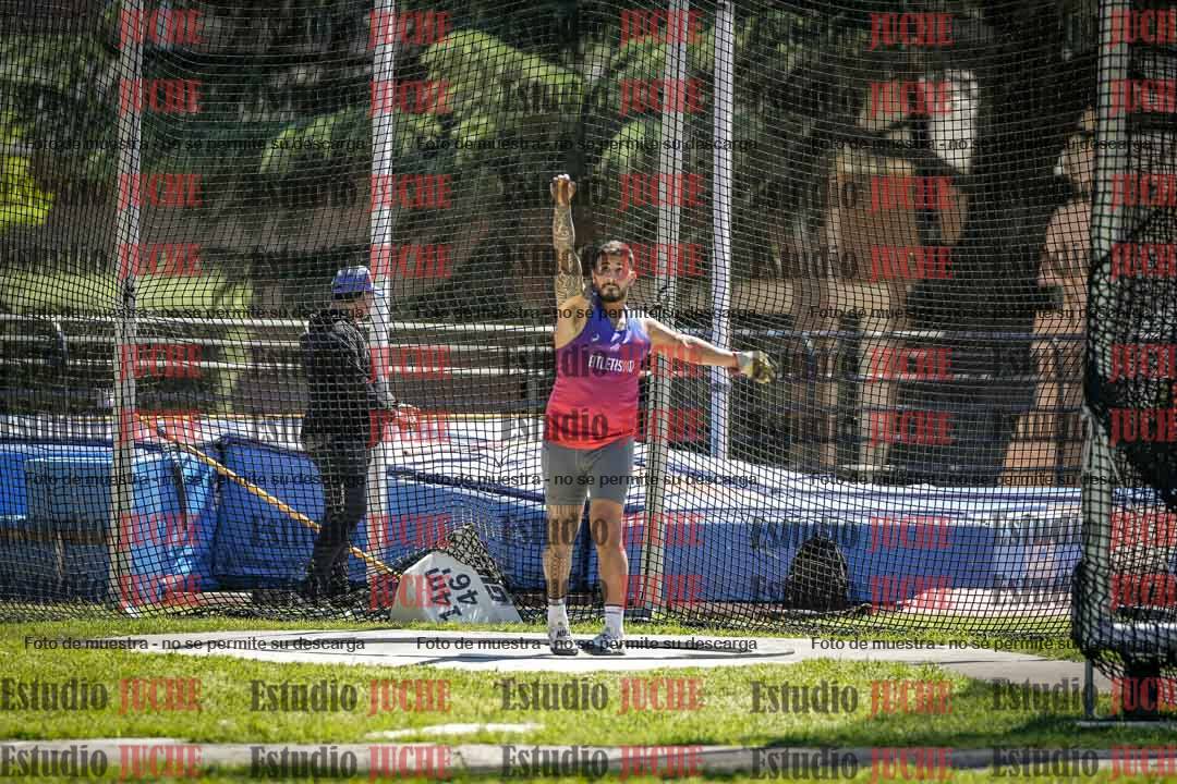 Fotos del lanzamiento de martillo de varones
