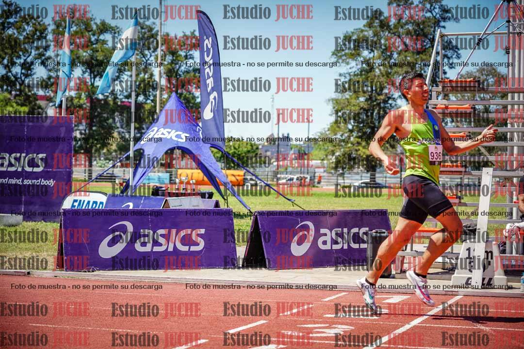 Fotos de los 800 m llanos de varones