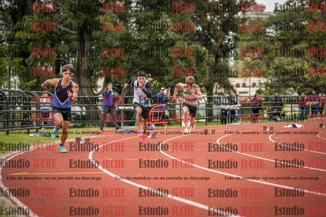 Fotos de los 200 m llanos de varones