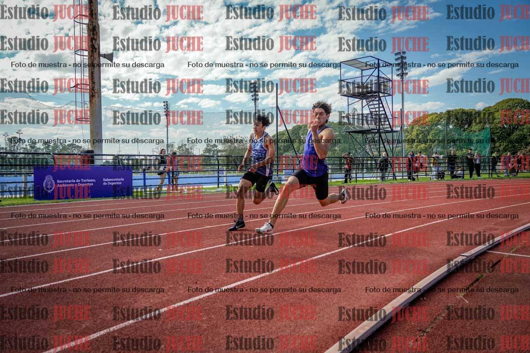 Fotos de los 200 m llanos de varones