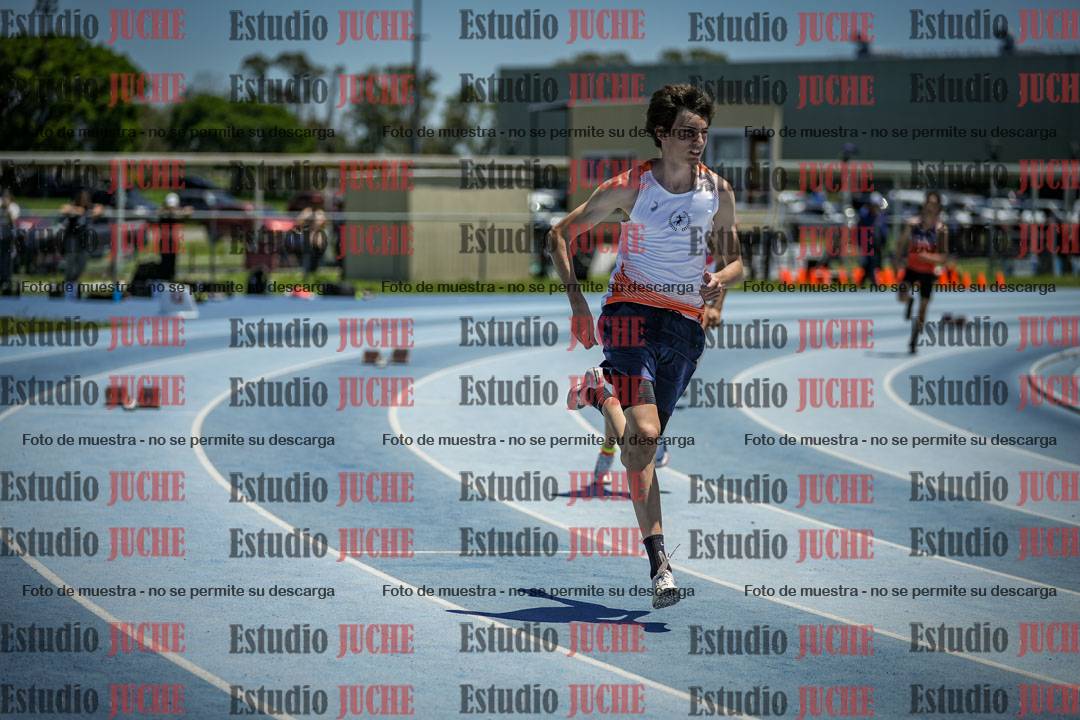 Fotos de los 400 m con vallas de varones