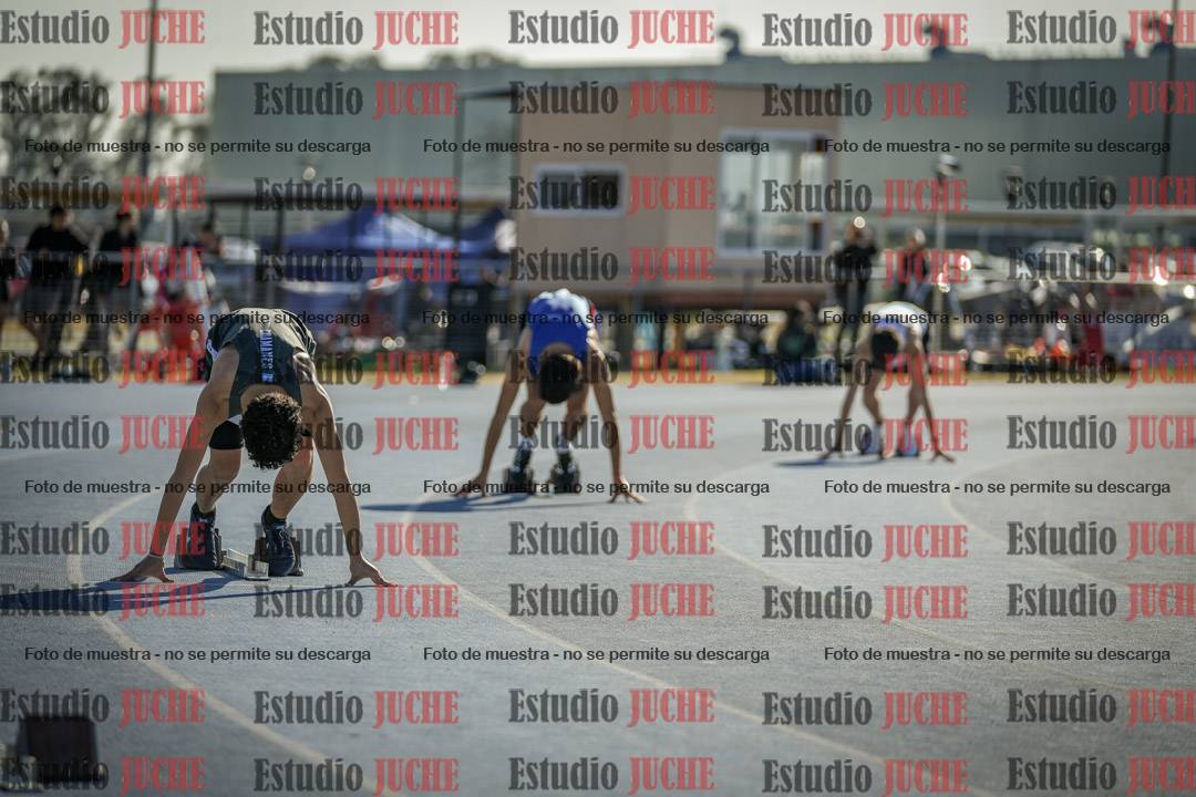 Fotos de los 400 m llanos de varones